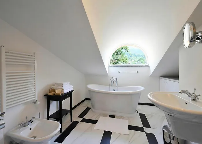 Brentano Elegante Daire Mezzegra